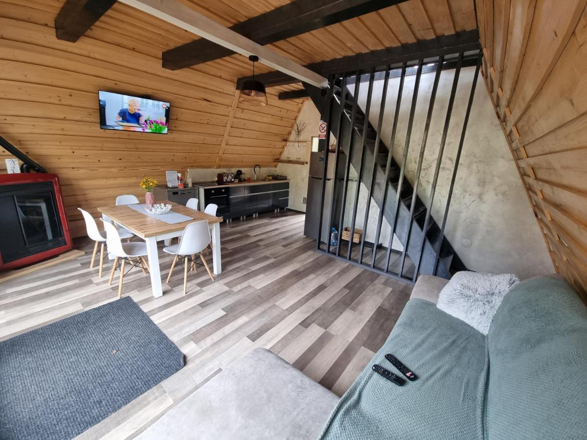 Tana Dell Lupo Lodge Colibita