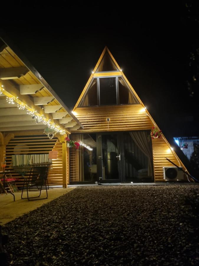Lodge Tana Dell Lupo *