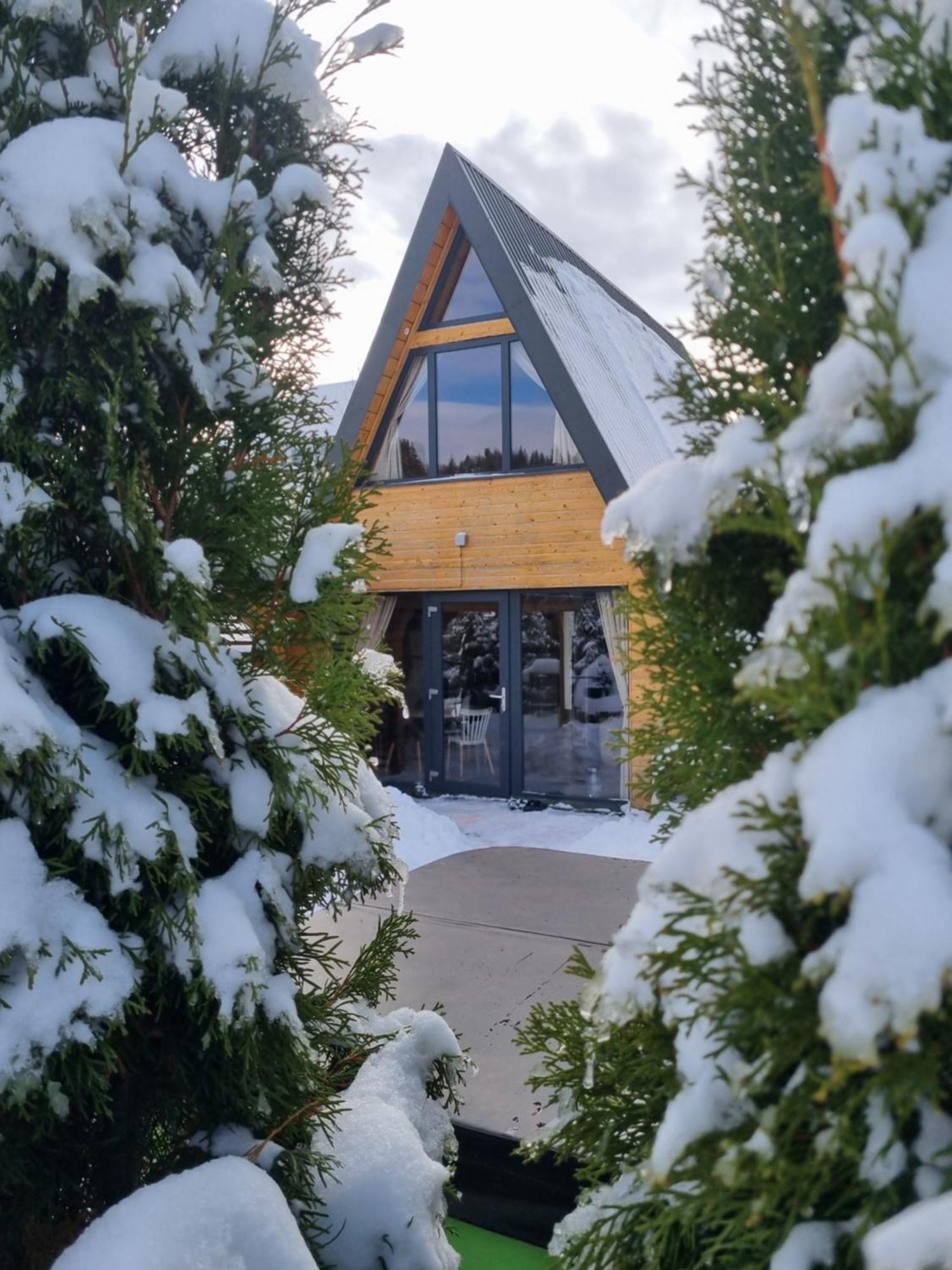 Tana Dell Lupo Lodge